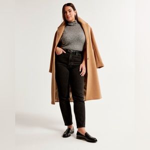 NWT A&F Curve Love Ultra High Rise Ankle Straight Jean (Size 27 X-SHORT)